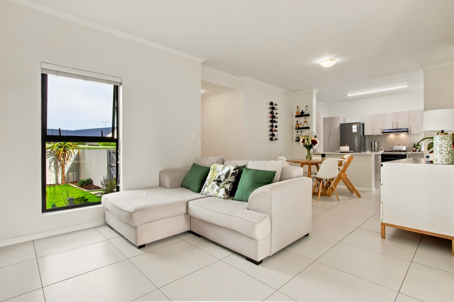3 Bedroom Property for Sale in Aan de Wijnlanden Western Cape